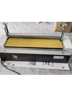 เครื่องทากาวร้อน Hot melt glue machine หน้ากว้าง 80ซม.