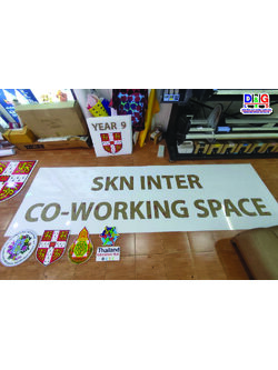 ป้ายตัวอักษรอะคริลิคติดลงพื้นอะคริลิค