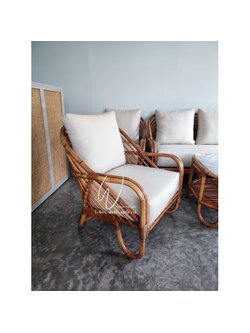 เก้าอี้อาร์มแชร์หวายแท้ติดเปลือกพร้อมเบาะหนานุ่ม