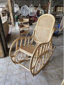 เก้าอี้โยกหวายแท้