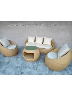 ชุดโซฟาหวายเทียมทรงกลมสีธรรมชาติ – ดีไซน์เรียบหรู เหมาะกับทุกพื้นที่พักผ่อน