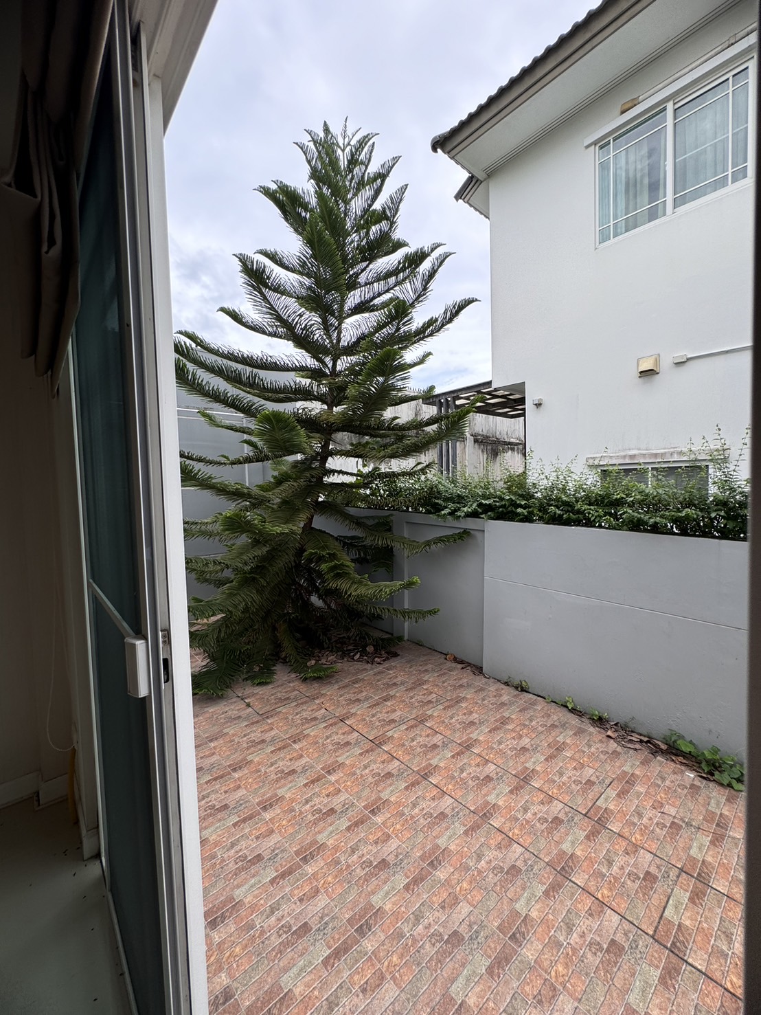 ให้เช่าบ้านเดี่ยวหมู่บ้านมัณฑนาพระรามเก้า-ศรีนครินทร์ (N.1250)