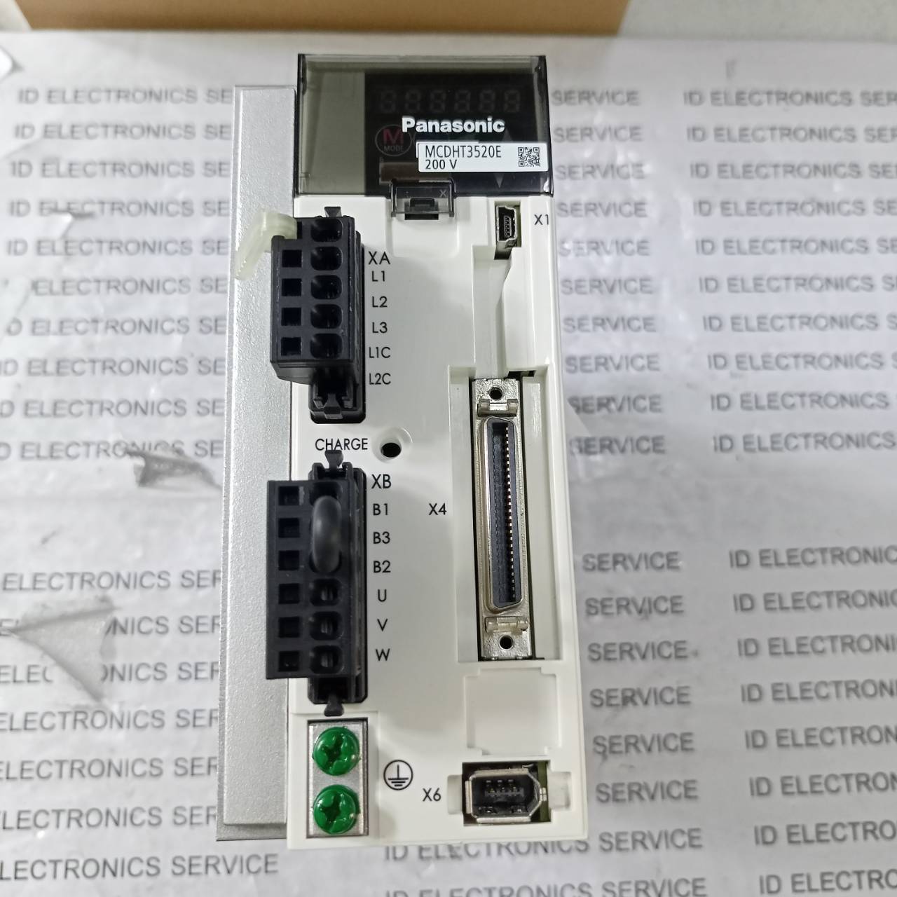 SERVO DRIVE " PANASONIC " MODEL : MCDHT3520E