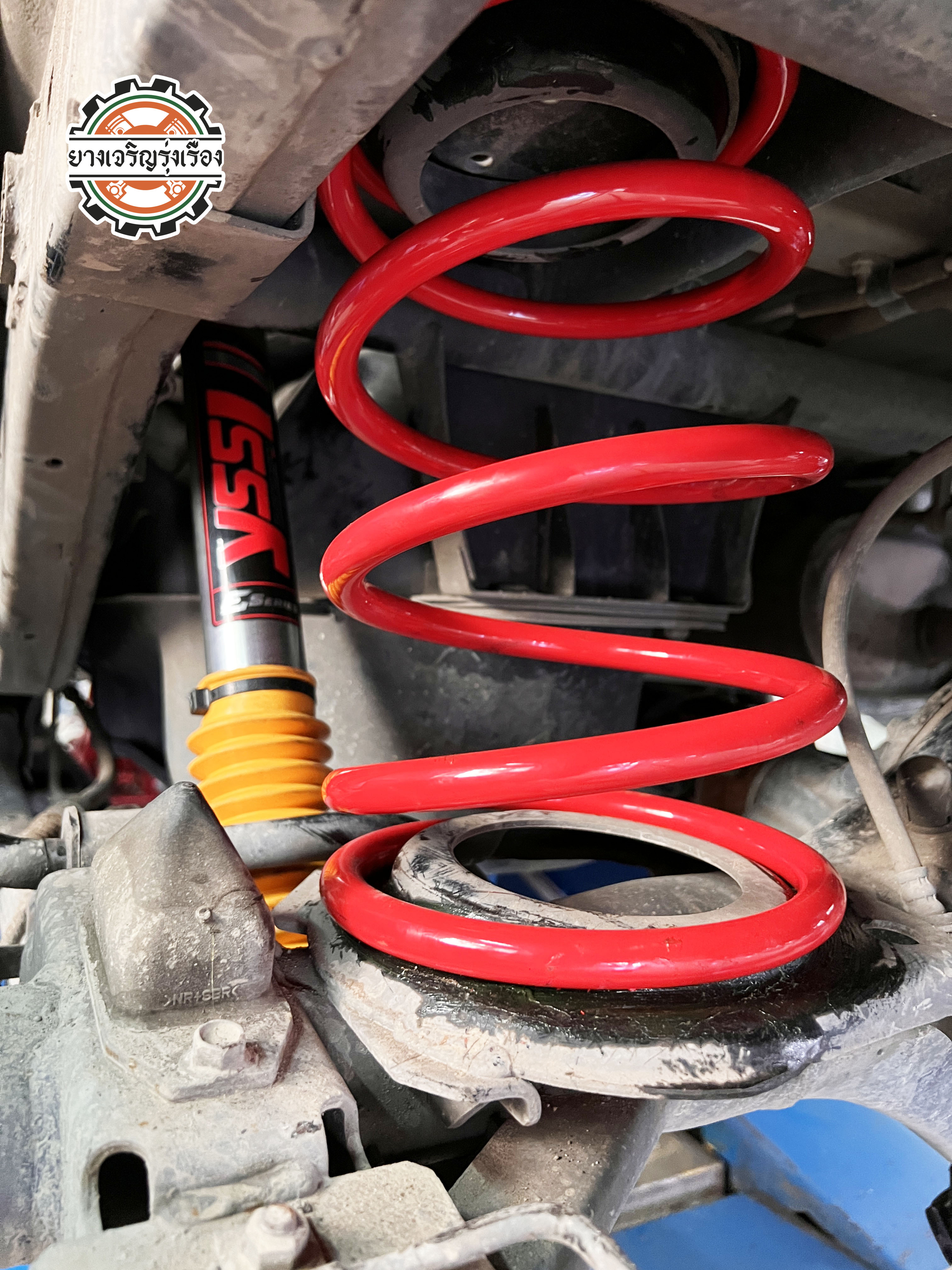 MITSUBISHI PAJERO อัพเกรดโช้คอัพ YSS E SERIES พร้อมเพิ่ม Yss spring performance เพิ่มความกระชับขับสนุกขึ้น [+] โช้คอัพ YSS E SERIES ทั้งชุด หน้า-หลัง [+] SPRING YSS SPROT SERIES ทั้งชุด หน้า-หลัง 🔩พร้อมบริการติดตั้ง + Set up ให้เหมาะกับยาง 🔩 ขับสนุกด้วยบริการ ตั้งศูนย์ละเอียดให้เหมาะกับการใช้งานและลักษณะของช่วงล่าง 𝙊𝙪𝙧 𝙎𝙚𝙧𝙫𝙞𝙘𝙚 บริการทางร้าน เรารับทำอะไรบ้าง 🔧 ติดตั้งยางแบบไร้รอย 100% 🔧 บริการสลับยาง ตามอายุ 🔧 มียางรถยนต์ทุกยี่ห้อให้เลือกซื้อ 🔧 เช็คช่วงล่าง แก้ปัญหาให้ตรงจุด 🔧 บริการล้างลิ้นปีกผีเสื้อ 🔧 บริการเช็คระยะรถยนต์ 🔧 เปลี่ยนถ่ายของเหลวทั้งระบบ 🔧 ตั้งศูนย์ด้วยเครื่อง HUNTER นำเข้าจาก USA สอบถามข้อมูลเพิ่มเติม หรือนัดหมายเข้ารับบริการ Tel : 08-6569-1915 Tel : 08-6544-5963 Line id : @88rw Tiktok : https://www.tiktok.com/@88rwycrr Youtube : https://youtube.com/@88rw Facebook : https://www.facebook.com/88rwtire Location : https://goo.gl/maps/HrNUAZXPN94KvxZ98?coh=178573&entry=tt #รถยนต์มีปัญหาไม่รู้ต้องแก้ตรงไหน ทางเรายินดี ตรวจหาปัญหาและหาวิธีแก้ บอกลูกค้าก่อนลงมือทำเสมอราคาเป็นธรรมไม่เอาเปรียบ สบายใจคุณลูกค้า ---------------------------------- ดูแลให้คำปรึกษาทุกปัญหาคาใจ ไม่ทิ้งลูกค้า มีบริการหลังการขาย 【ให้ผู้เชี่ยวชาญของเรา ดูแลรถคุณ】 ร้านยางเจริญรุ่งเรือง ยินดีต้อนรับครับ ---------------------------------- #โช๊คอัพรถยนต์ #monroe #yss #kayaba #profender #ร้านยางเจริญรุ่งเรือง #นนทบุรี #งามวงศ์วาน #amsfix #บริการช่วงล่างรถยนต์ #ซ่อมบำรุงช่วงล่าง #เซทอัพโช๊คอัพรถยนต์