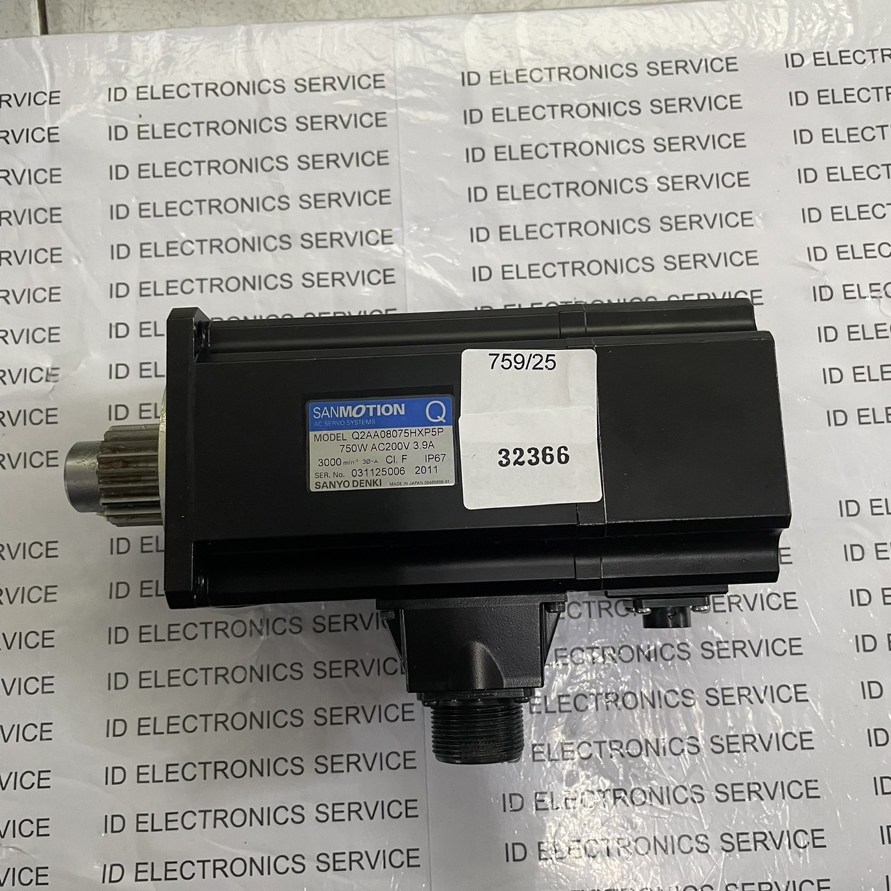 SERVO MOTOR " SANYO DENKI " MODEL : Q2AA08075HXP5P