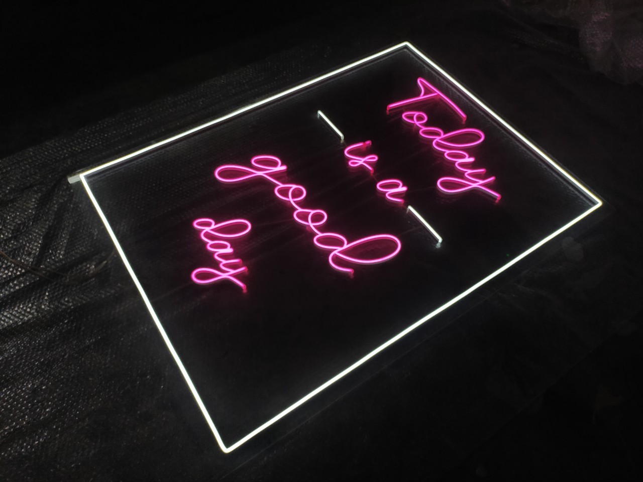 #ป้ายไฟนีออนดัดled