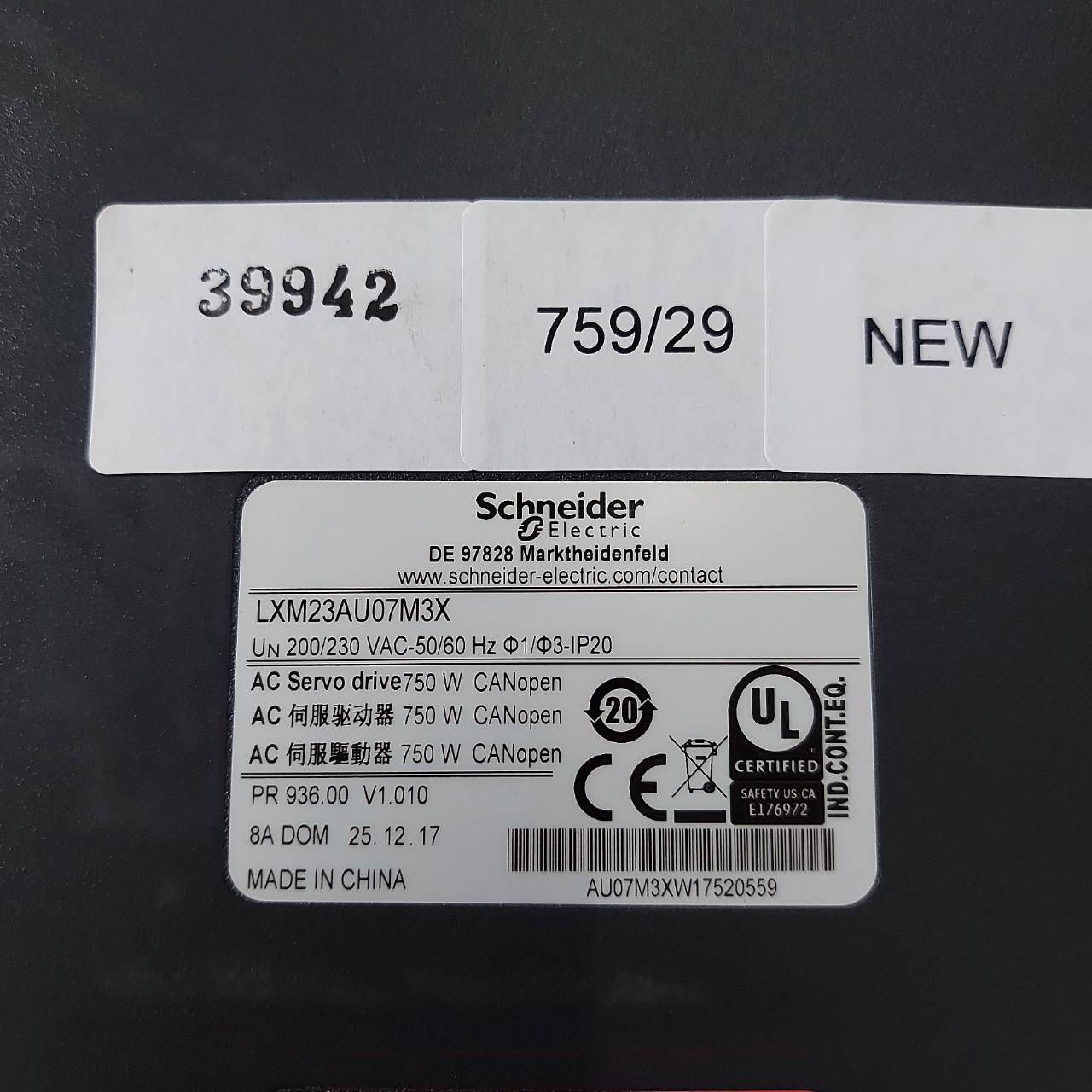 SERVO DRIVE " SCHNEIDER " MODEL : LXM23AU07M3X