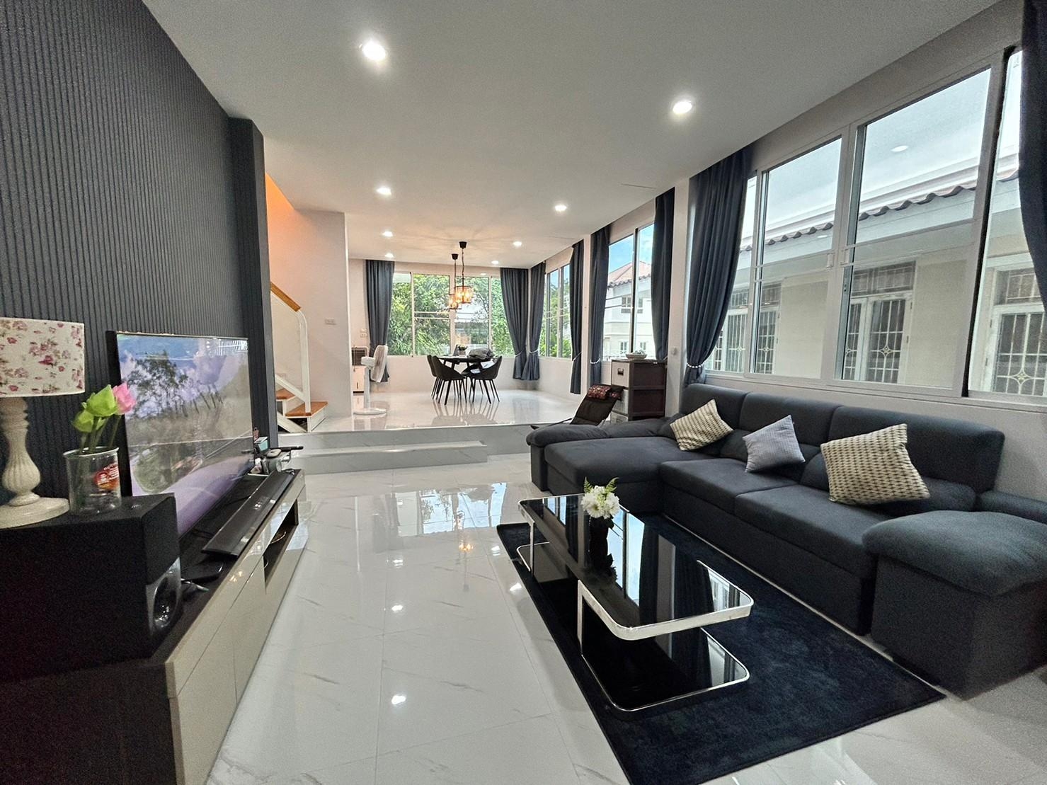 ขายบ้านลลิล เดอะ ยัง เอ็กซ์เซ็กคลูทีฟ ซ.กาญจนาภิเษก36 (N.732)