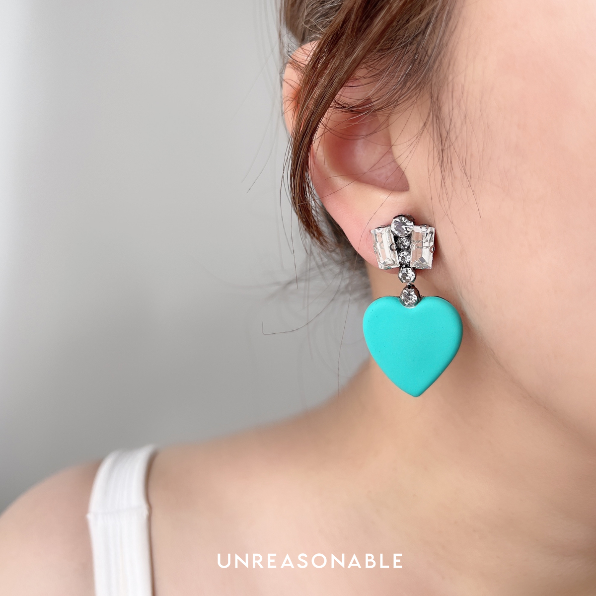 ต่างหูหัวใจ Drop Earrings สีฟ้า ต่างหูคลิป ต่างหูก้านเงินแท้ UA0942-03 Unreasonable Accessories