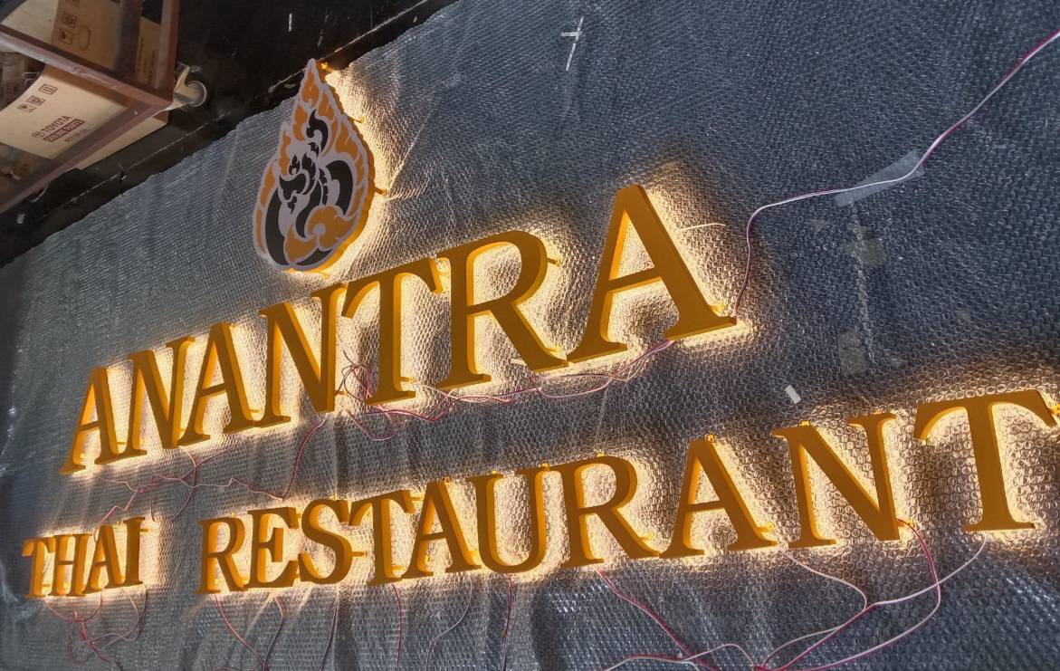 ป้ายอักษรซิงค์ไฟออกหลัง ป้ายไฟติดหน้าร้าน ป้ายตกแต่งร้าน