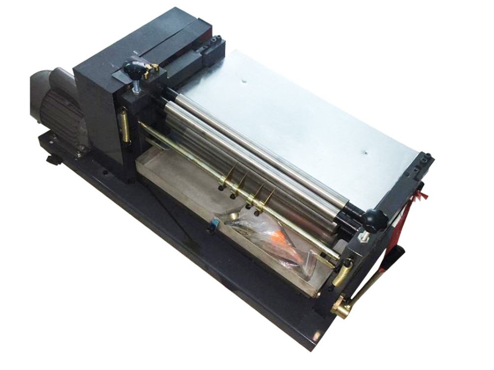 เครื่องทากาวลาเท็กซ์ ทำปฏิทิน กล่อง สลากผลิตภัณฑ์ latex glue machine รุ่น 46 ซม.