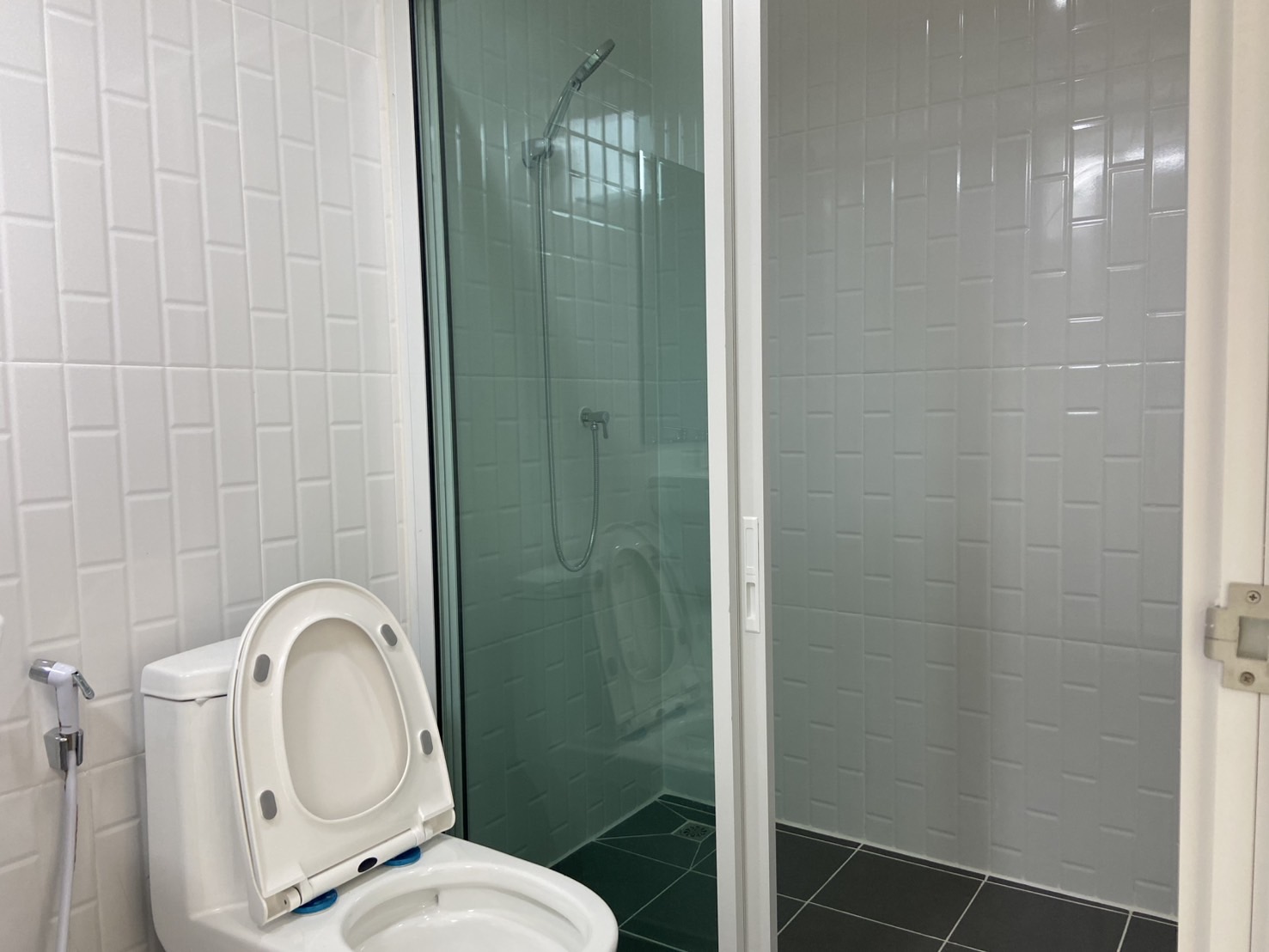 ขายบ้านเดี่ยว VICTORY HOME 5 บ้านโป่ง-ท่าผา ราชบุรี ราคาเริ่มต้น 2 ห้องนอน 1 ห้องน้ำ เริ่ม 2.1 ล้านบาท 3 ห้องนอน 2 ห้องน้ำ เริ่ม 2.7 ล้านบาท