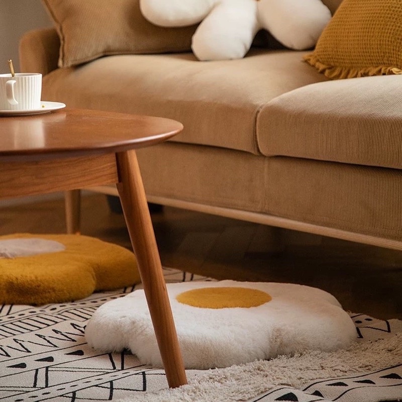 [พร้อมส่ง] Jnihouse : เบาะรองนั่งหมอนดอกไม้ขนนุ่ม