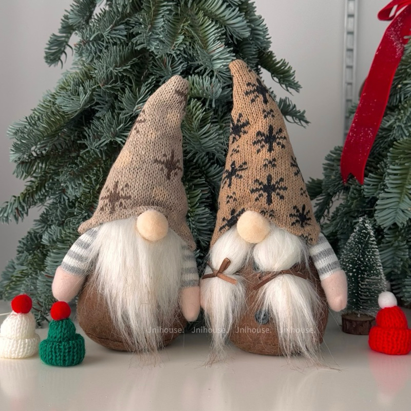 [พร้อมส่ง] Jnihouse : ตุ๊กตาโนมคู่ Xmas Gnome Doll (เซตคู่)