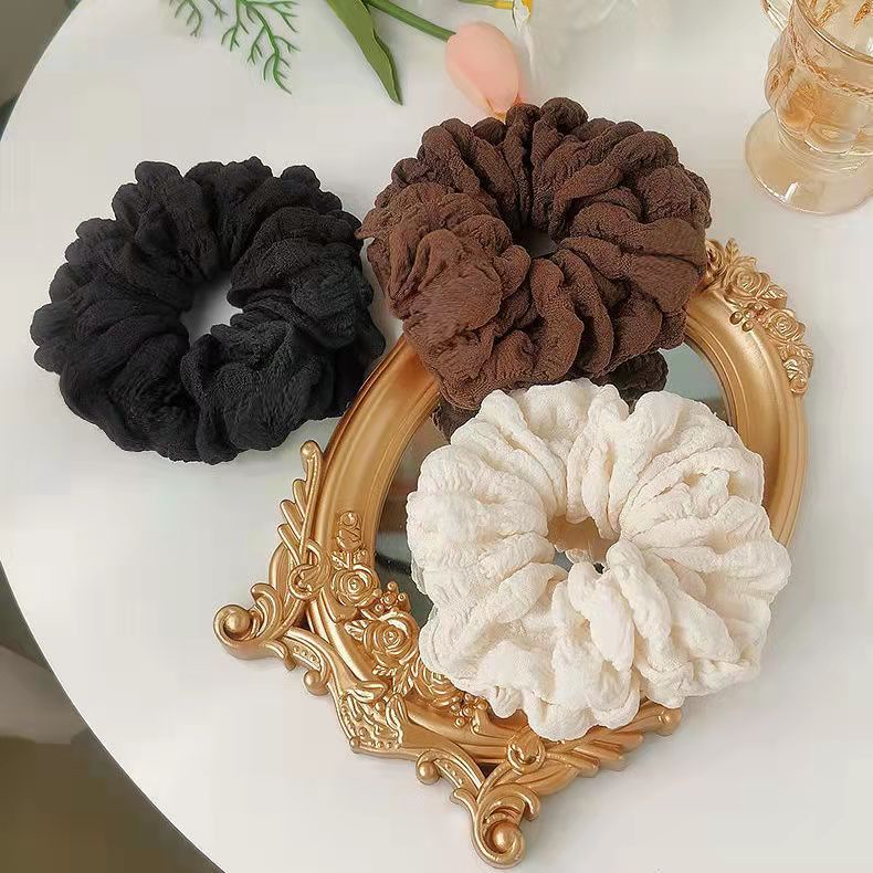 โดนัดรัดผม ผ้าเนื้อหนา อัดลาย สีโทนสุภาพ