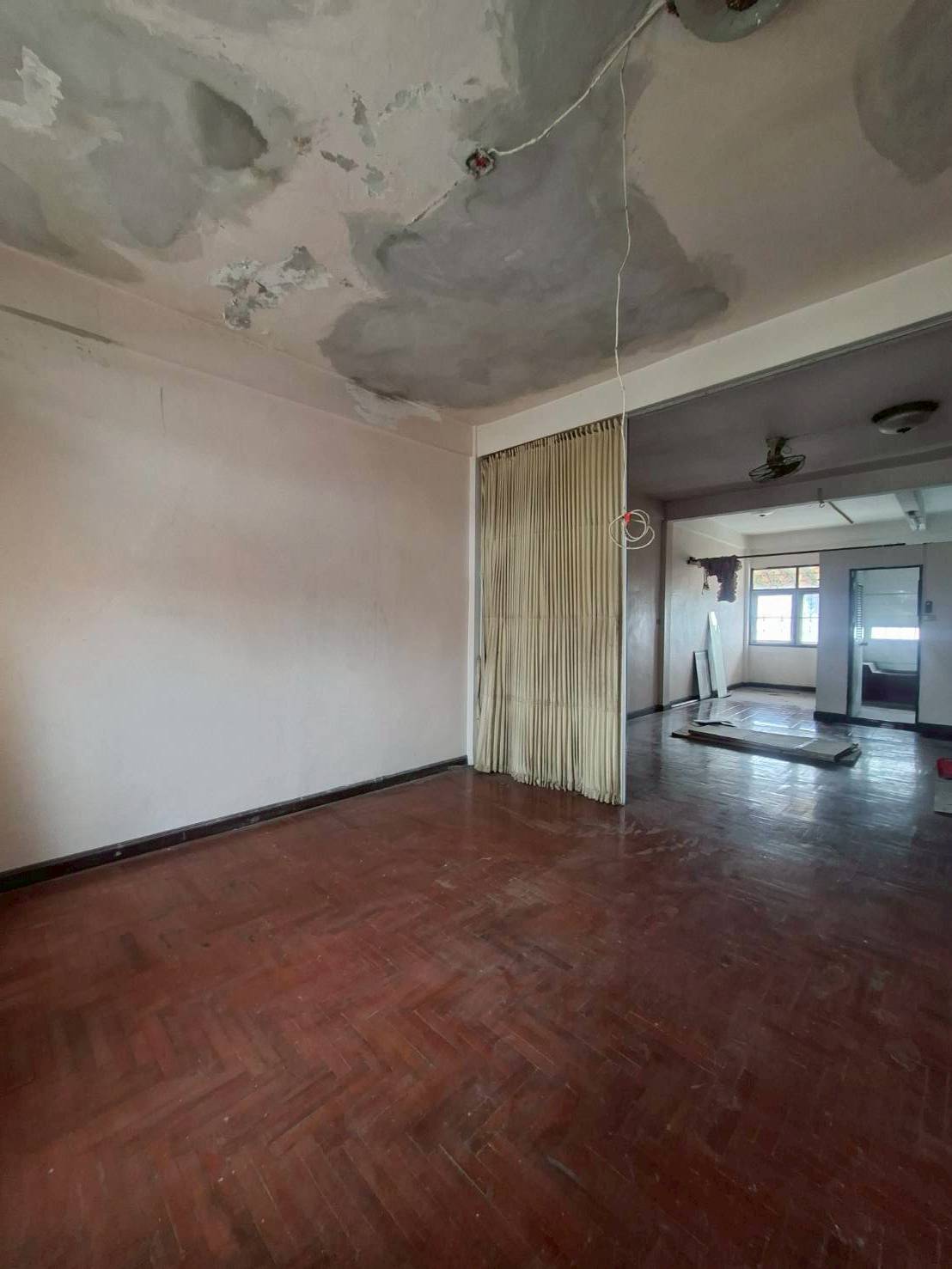 ให้เช่าอาคารพาณิชย์ 2 คูหา ติดถนนเฉลิมพระเกียรติ ใกล้ซีคอนสแควร์ ศรีนครินทร์ (N.1858)