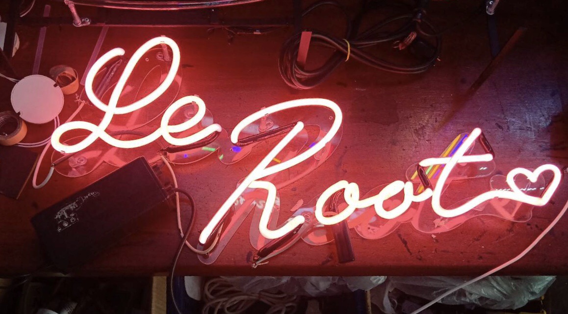 #ป้ายนีออนดัดหลอดแก้ววินเทจ