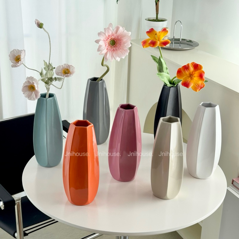 [พร้อมส่ง] Jnihouse : แจกันเซรามิก แจกันดอกไม้ แจกันทรงมะเฟือง (Vase)