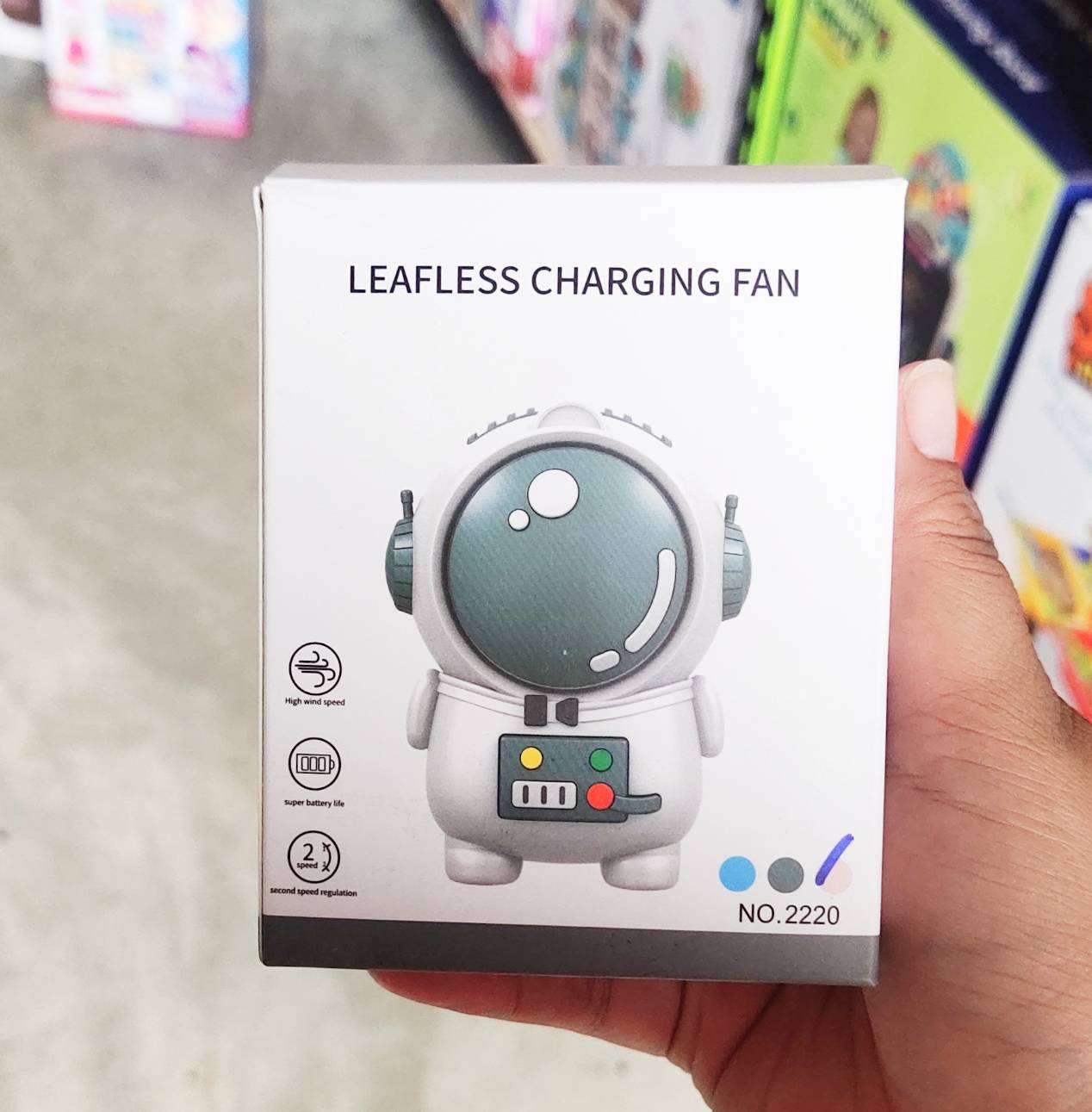 พัดลม นักบินอวกาศ พัดลมคล้องคอ แบบไร้ใบพัด ชาร์จ USB พัดลมแบบพกพา มี หลายสีให้เลือก (เเจ้งสีในเเชทได้เลย)