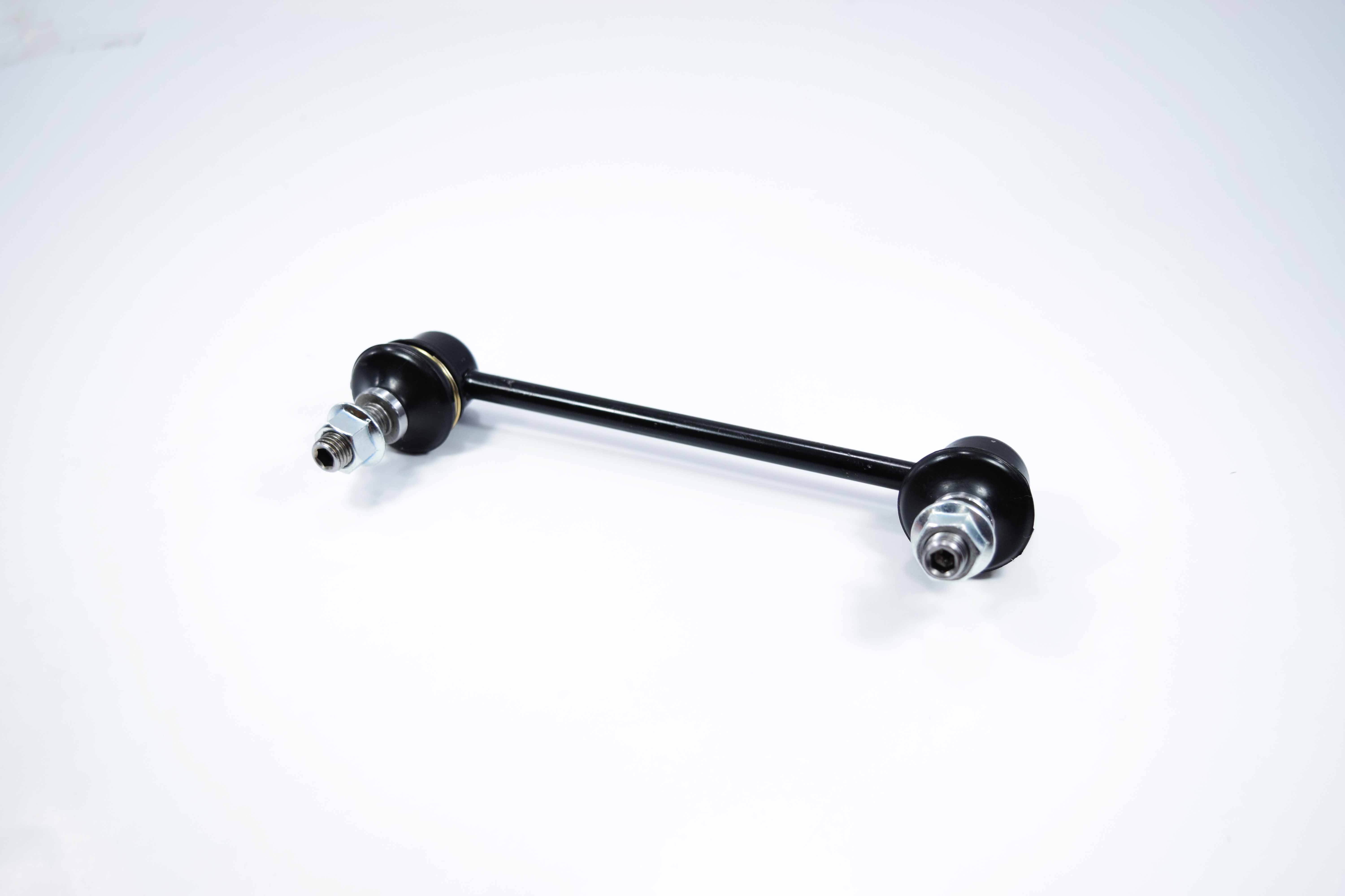 ลูกหมากกันโคลงหน้า MAZDA MAZDA 626 มาสด้า / ขนาด ยาว A 156 mm. เกลียวเสื้อ B 10 mm. ตัวเลขบอกทิศ C 24' / 3L-1611 / ยี่ห้อ 333 (1คู่ 2 ตัว) (STABILIZER LINK FRONT) (ซ้าย / ขวา)