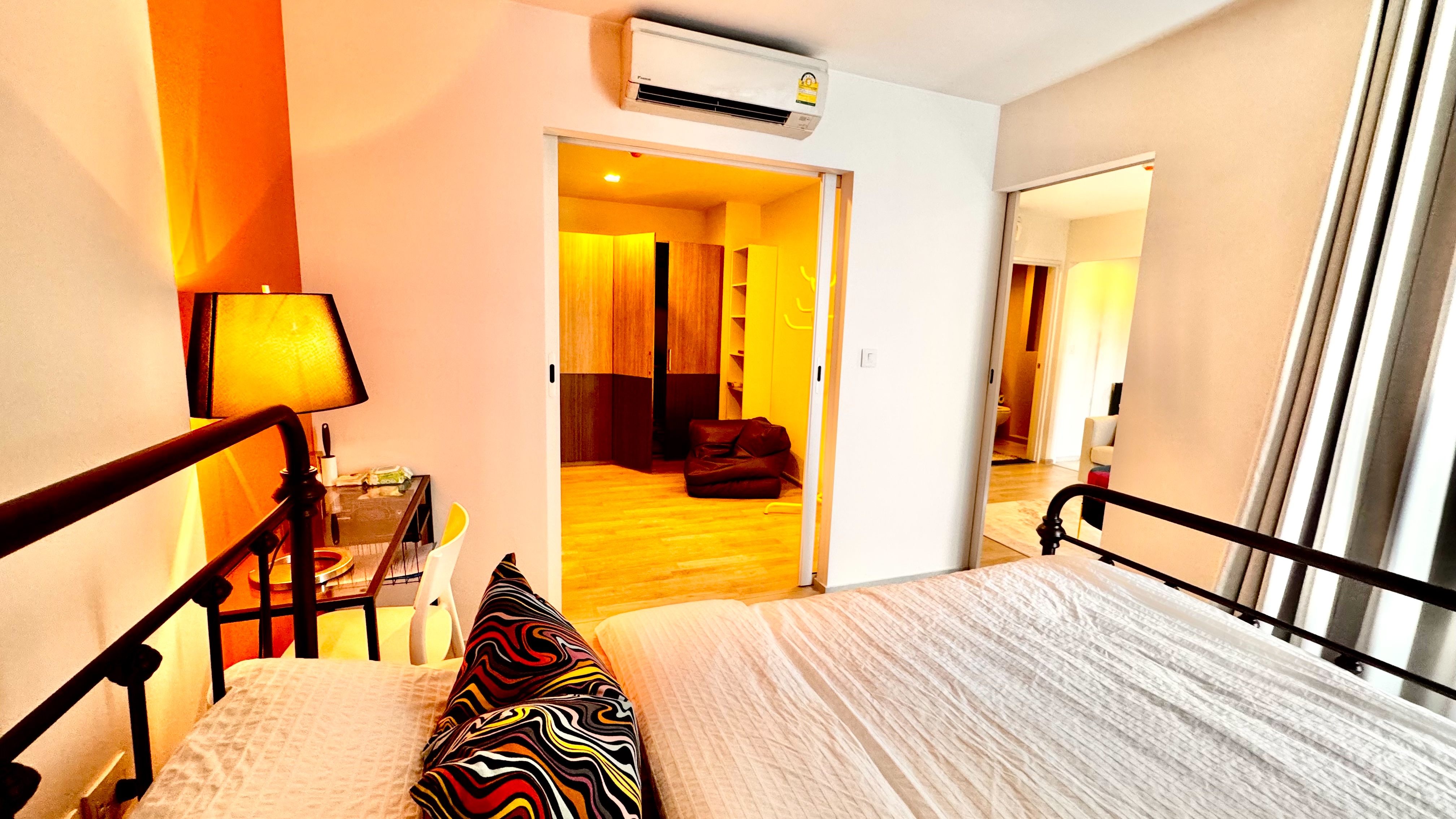 ขายคอนโด Chambers Chaan ลาดพร้าว วังหิน ขนาดห้อง 41 ตร.ม. ไม่เคยอยู่ ไม่เคยปล่อยเช่า ใหม่มาก สวยมาก! อาคาร B1 ชั้น 3 BUILT IN FURNITURE