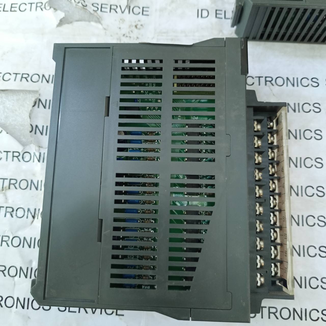 PLC " IDEC " MODEL : PF3S-N16B