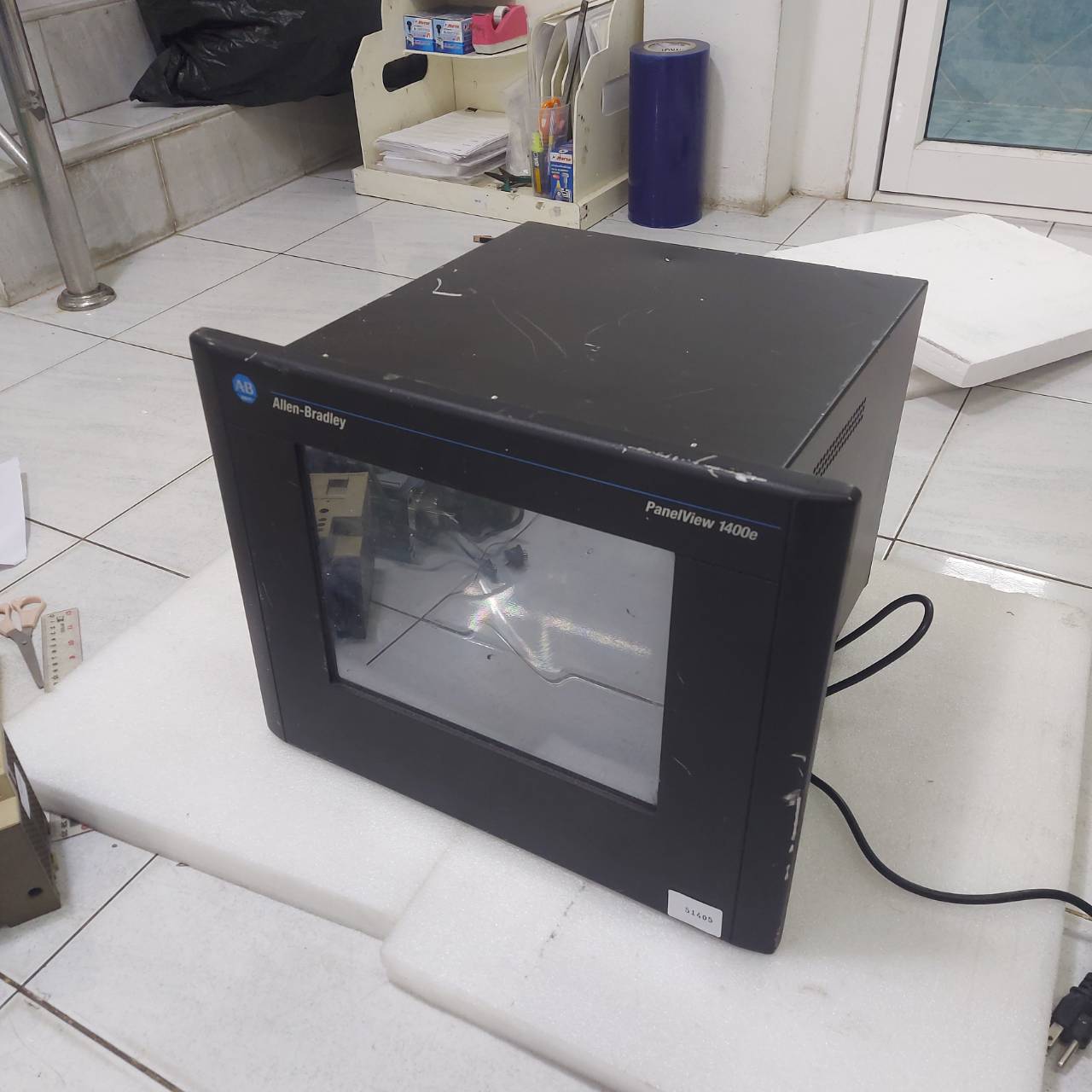 LCD TOUCH SCREEN " ALLEN-BRADLEY " MODEL : 2711E-T14C6