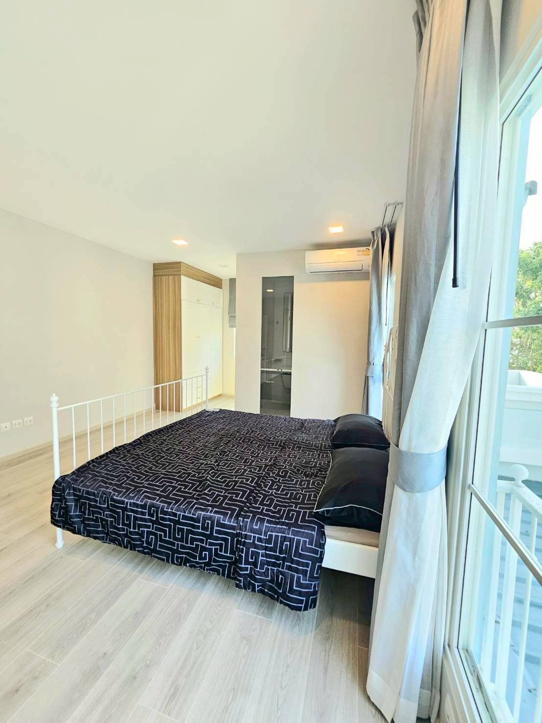 ให้เช่าบ้านแฝด หมู่บ้านอัญญ่า บางนา-รามคำแหง 2 ใกล้เมกาบางนา (N.1917)