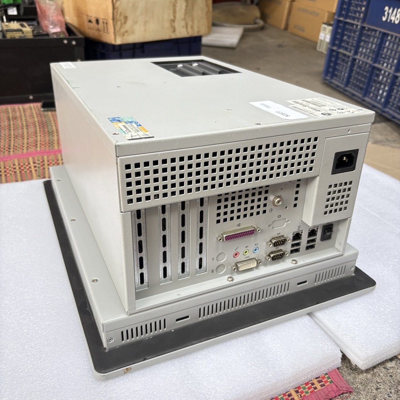 LCD TOUCH SCREEN " ALLEN-BRADLEY " MODEL : 6180P-15BPXP