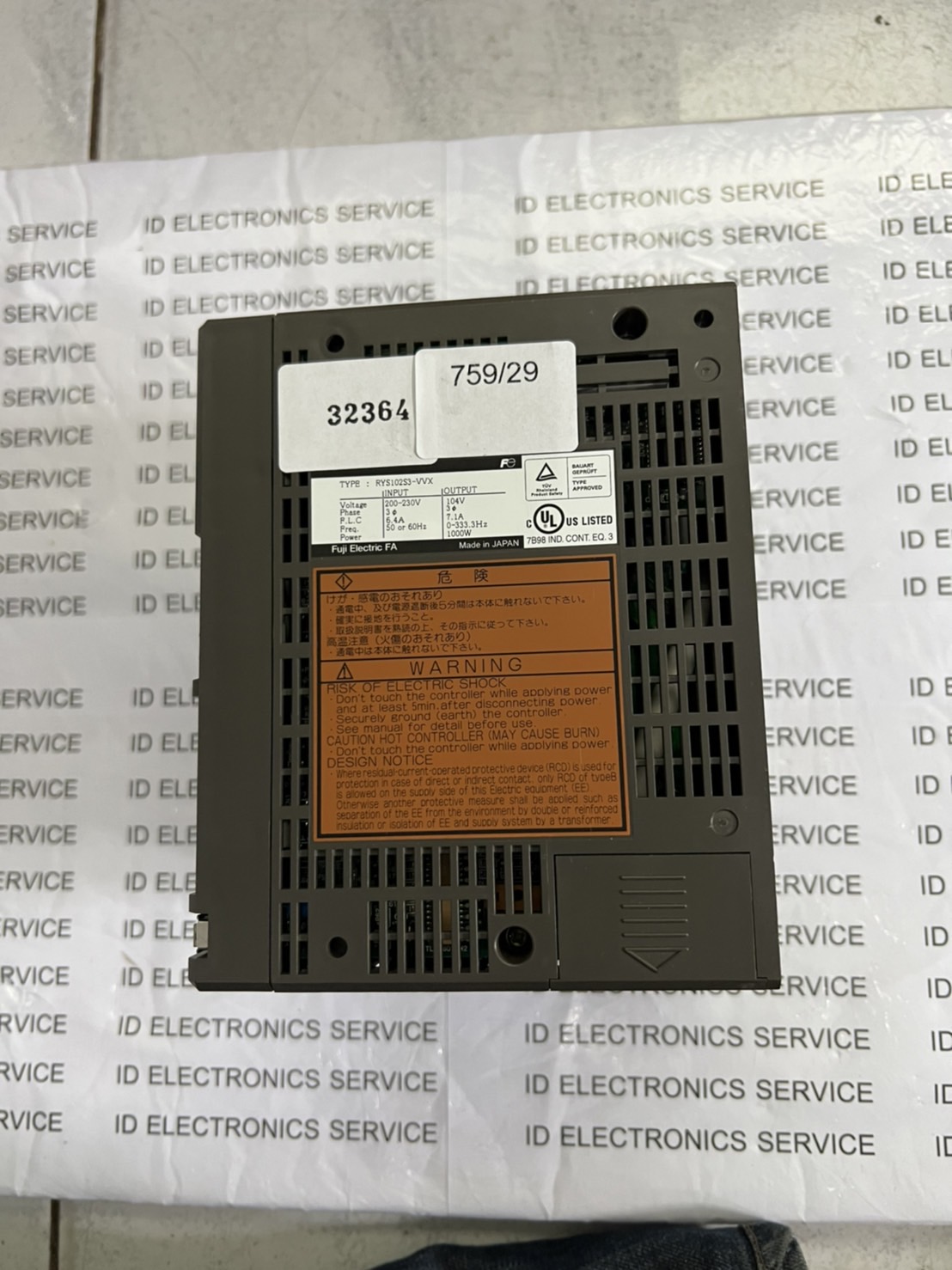 SERVO DRIVE " FUJI " MODEL : RYS102S3-VVX