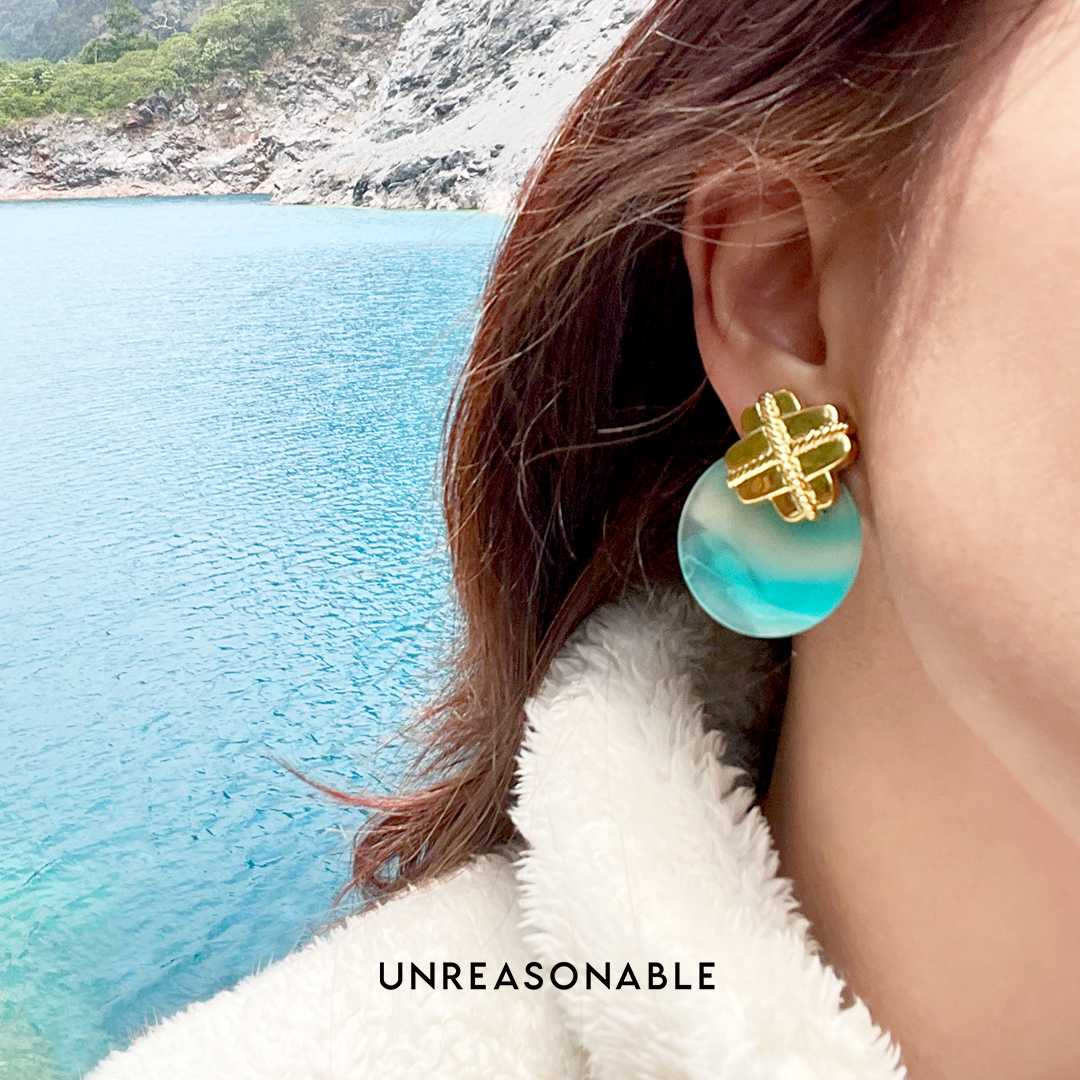 ต่างหู สีฟ้า ต่างหูคลิป ต่างหูก้านเงินแท้ น้ำหนักเบา สวยใส่สบาย UA0865-01 Unreasonable Accessories