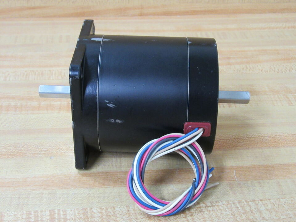 SERVO MOTOR " VEXTA " MOTOR : UPH599H-B