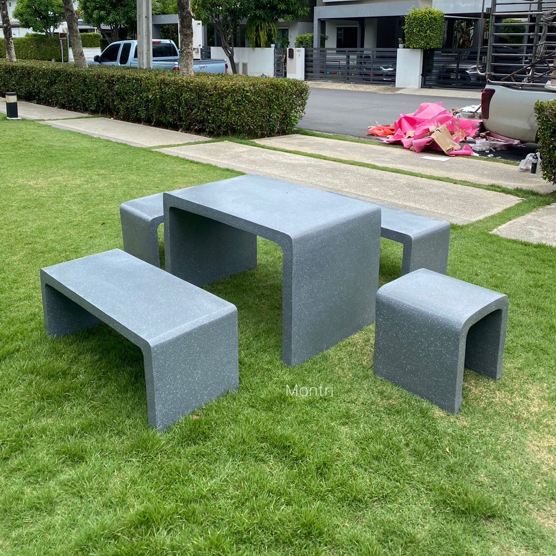 ชุดโต๊ะสนาม ชุดโต๊ะปูนซีเมนตร์ รุ่น Loft มีความแข็งแรงใช้งานได้ในระยะยาว