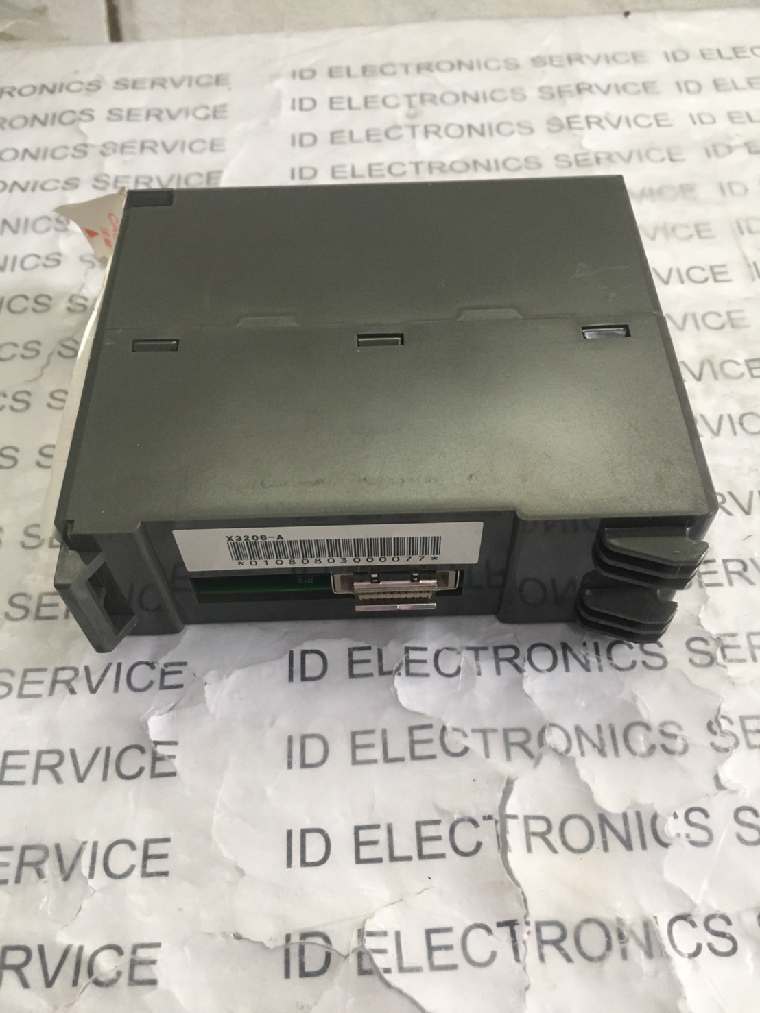 PLC " FUJI " MODEL : NP1X3206-A