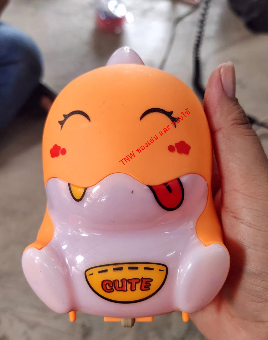 ของเล่นไขลาน ตุ๊กตาไขลาน ผึ้งไขลาน ไดโนเสารไขลาน มีหลายสี แบบคละสี