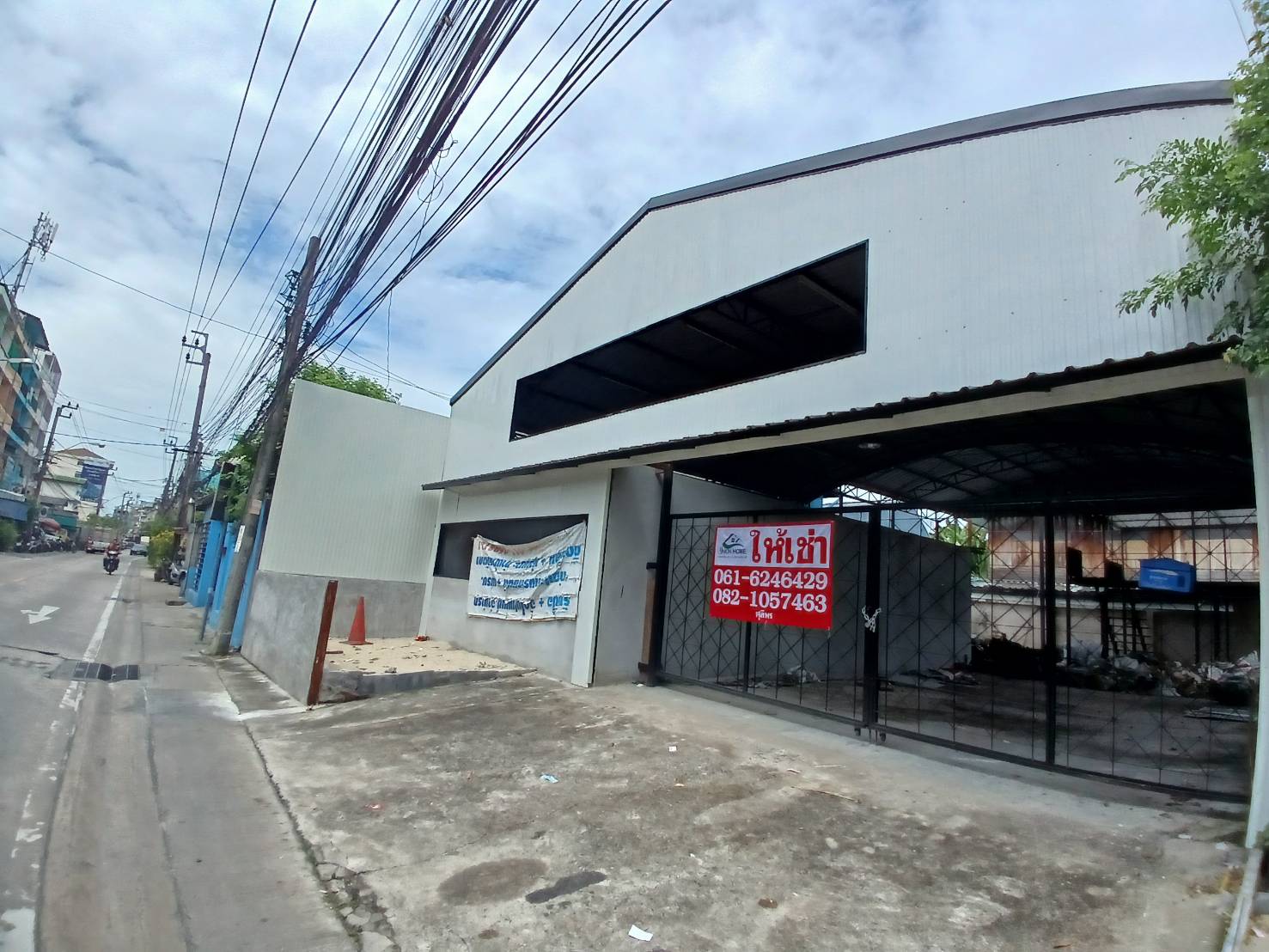 ให้เช่าโกดังซอยสุขุมวิท105 พื้นที่ 50 ตรว. โกดังลาซาล (N.1020)