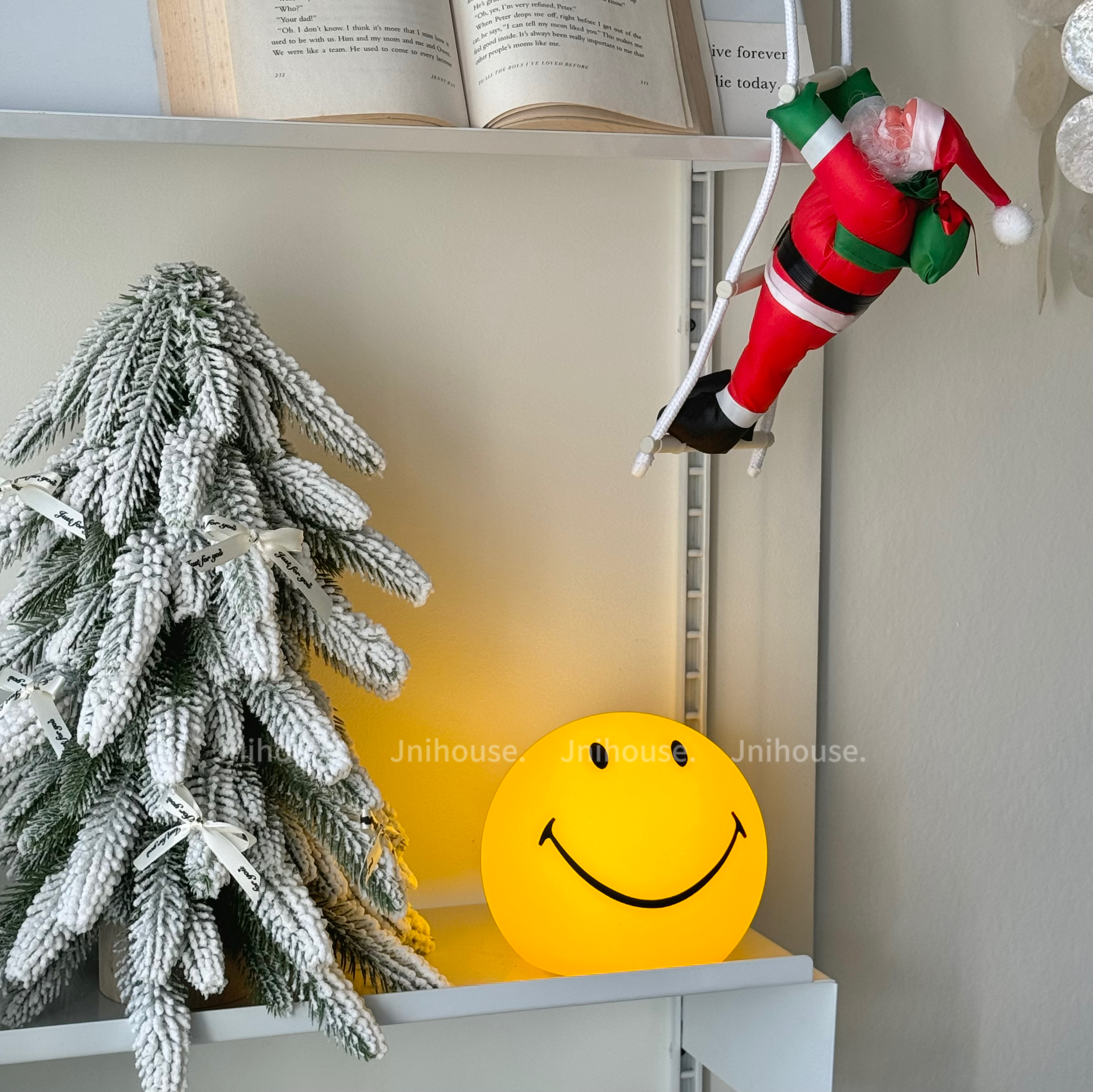 [พร้อมส่ง] Jnihouse : โคมไฟหน้ายิ้ม Smile Face Lamp