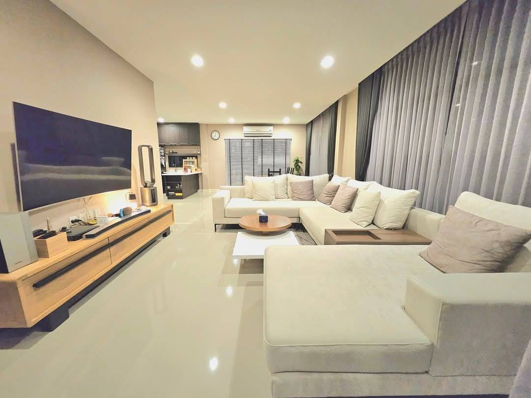 ขายบ้านเดี่ยว 𝟮 ชั้นหมู่บ้านเศรษฐสิริพัฒนาการ บ้านสวยพร้อมอยู่ (N.1565)