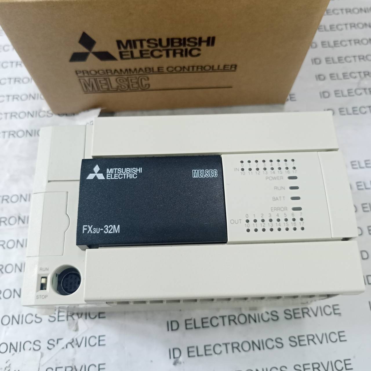 PLC " MITSUBISHI " MODEL : FX3U-32MR-ES-A