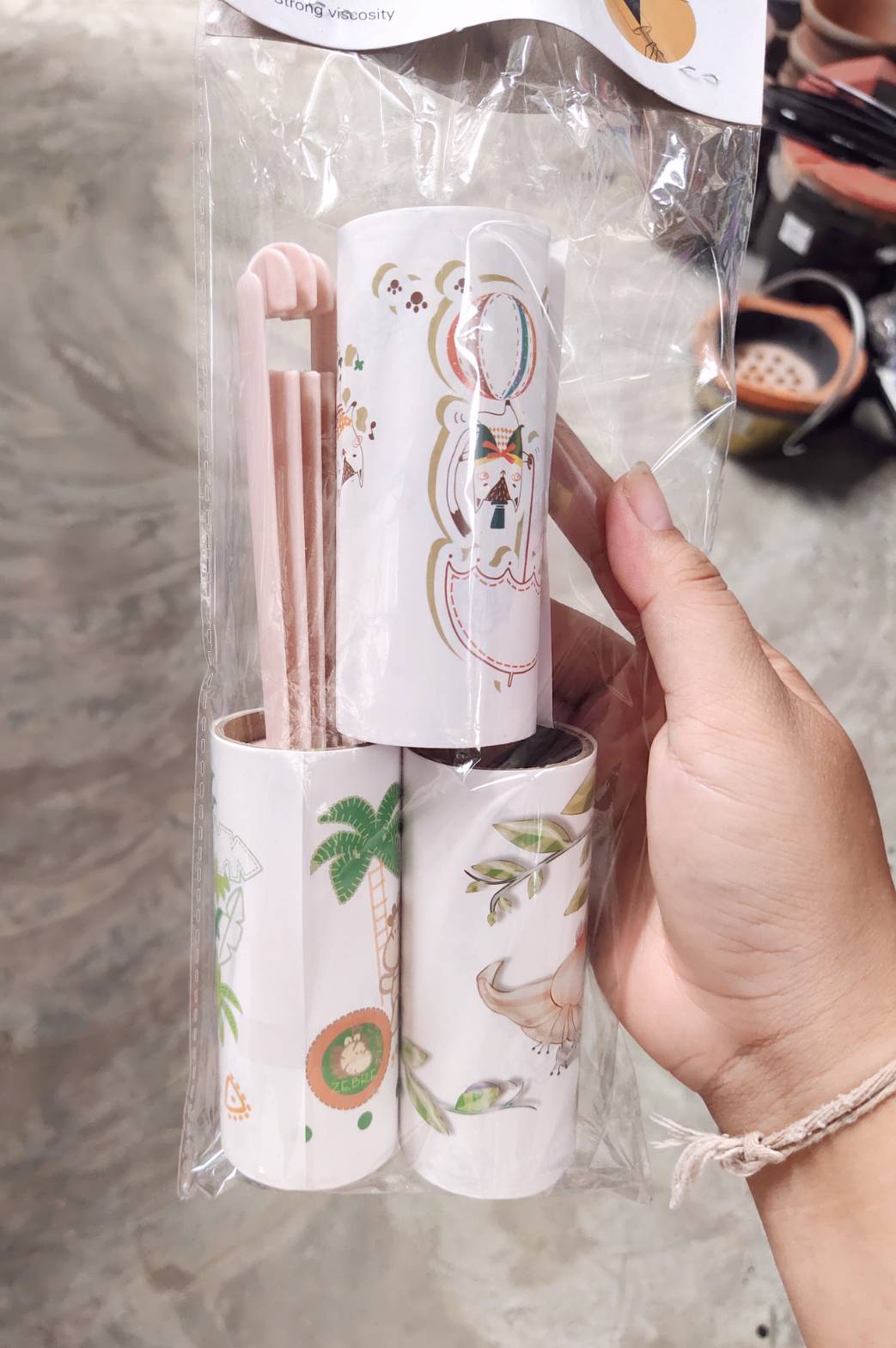 ลูกกลิ้ง ลูกกลิ้งเก็บขนเเละฝุ่น ลูกกลิ้งทำความสะอาด ทำความสะอาดดูดขนสัตว์ ขนติดเสื้อผ้า คละลายเละสี