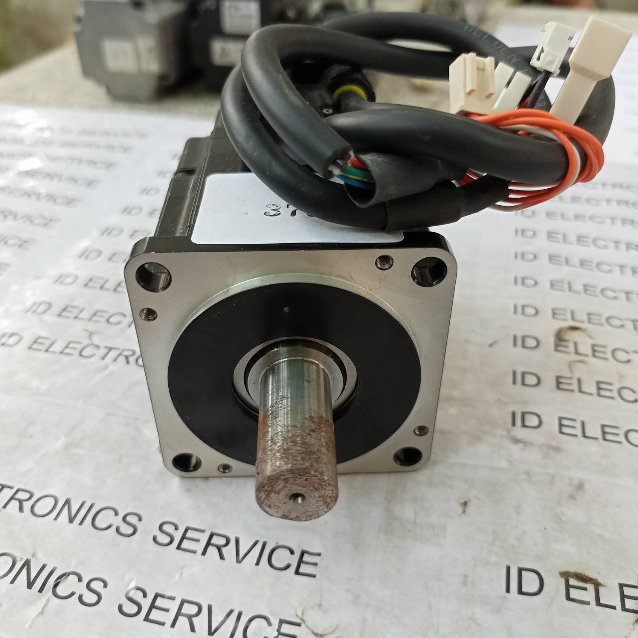 SGMJV-02A3A-SUU11 MOTOR "YASKAWA"