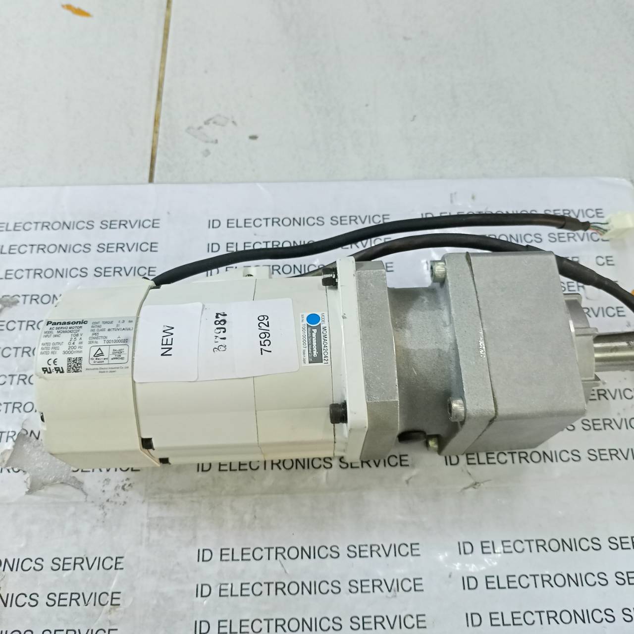 SERVO MOTOR " PANASONIC " MODEL : MQMA042C2F