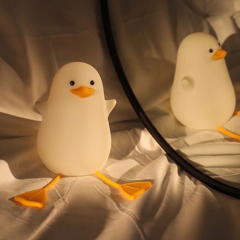 [พร้อมส่ง] Jnihouse : โคมไฟน้องเป็ดซิลิโคลนุ่ม Squishy Ducky Lamp