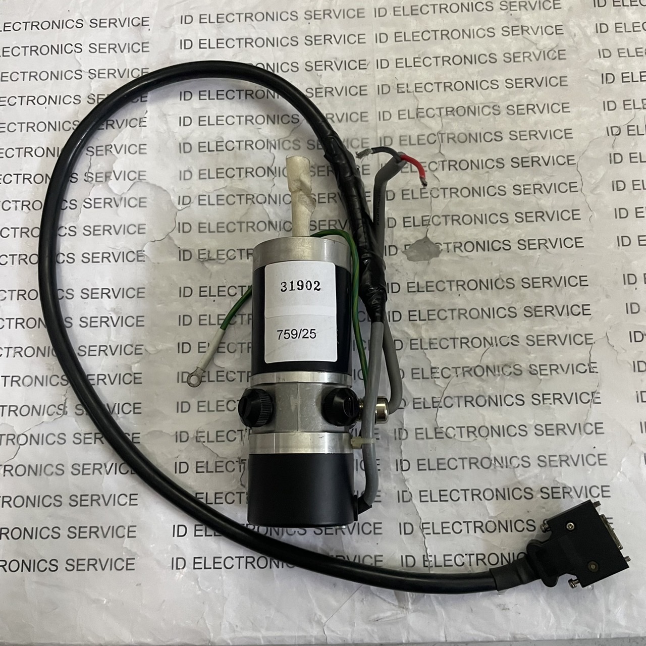 SERVO MOTOR " SANYO DENKI " MODEL : V511-012EL8