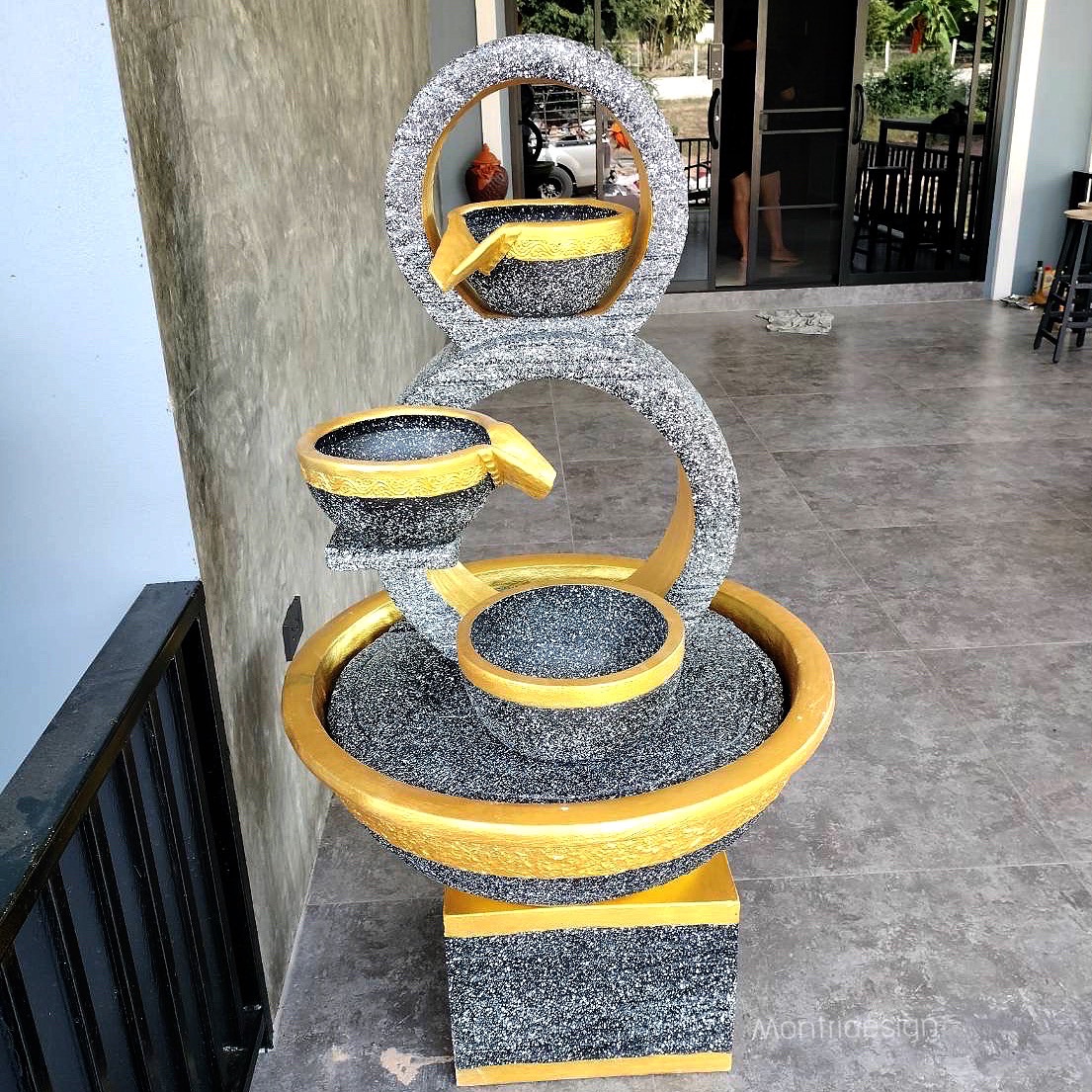 น้ำล้นโมเดิร์น เลข 8 มงคล น้ำพุแต่งสวน ฮวงจุ้ยน้ำพุ น้ำล้นเลข8 รุ่น 8 เทาเข้ม-ทอง