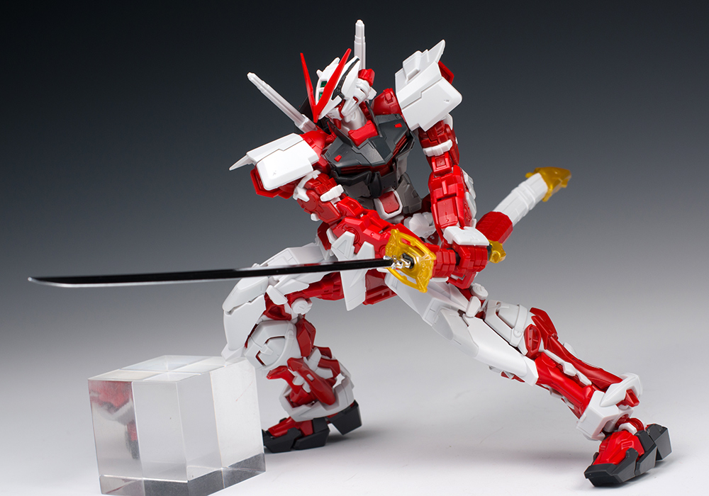 (RG) 1/144 GUNDAM ASTRAY RED FRAME