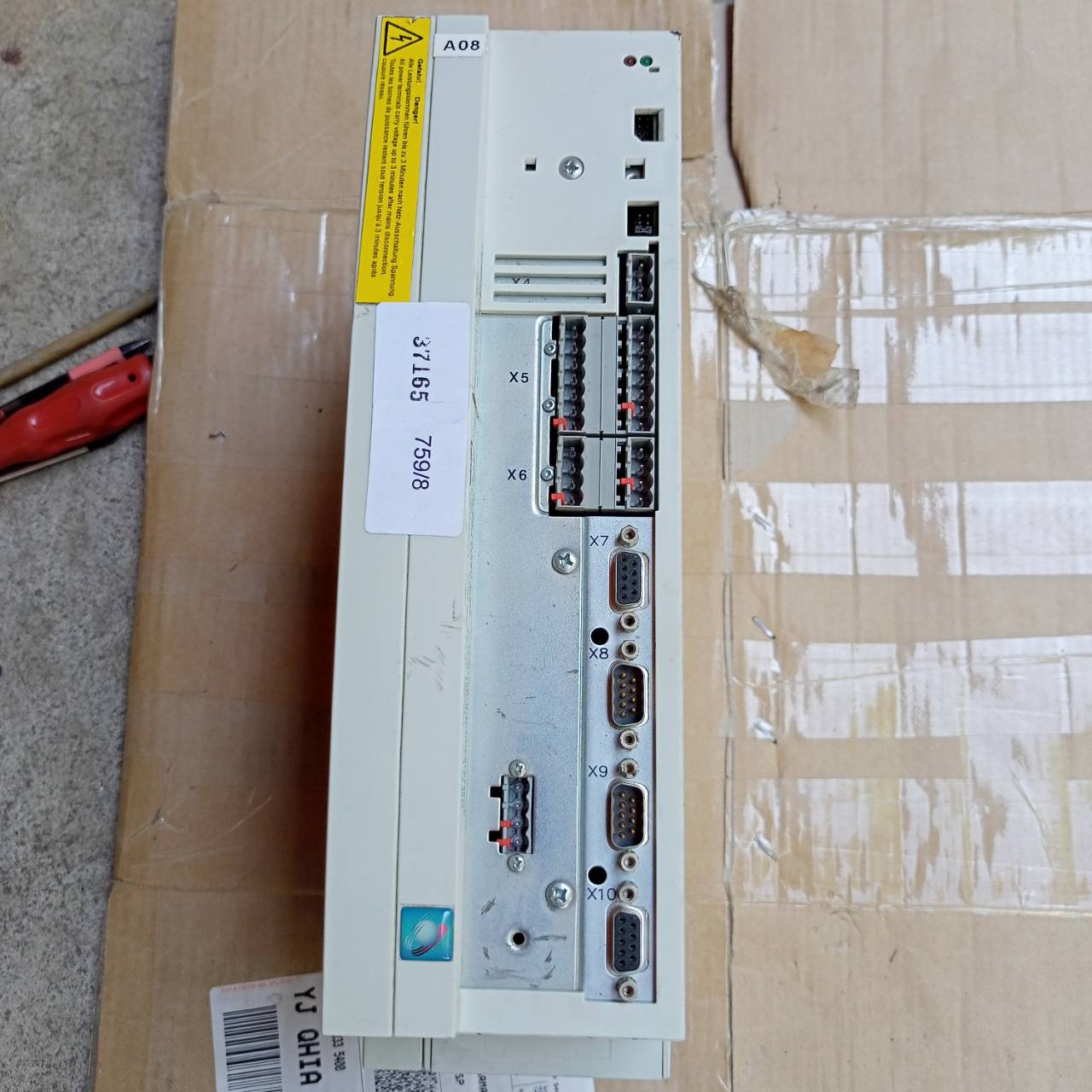 SERVO DRIVE " LENZE " MODEL : EVS9324-ESV004