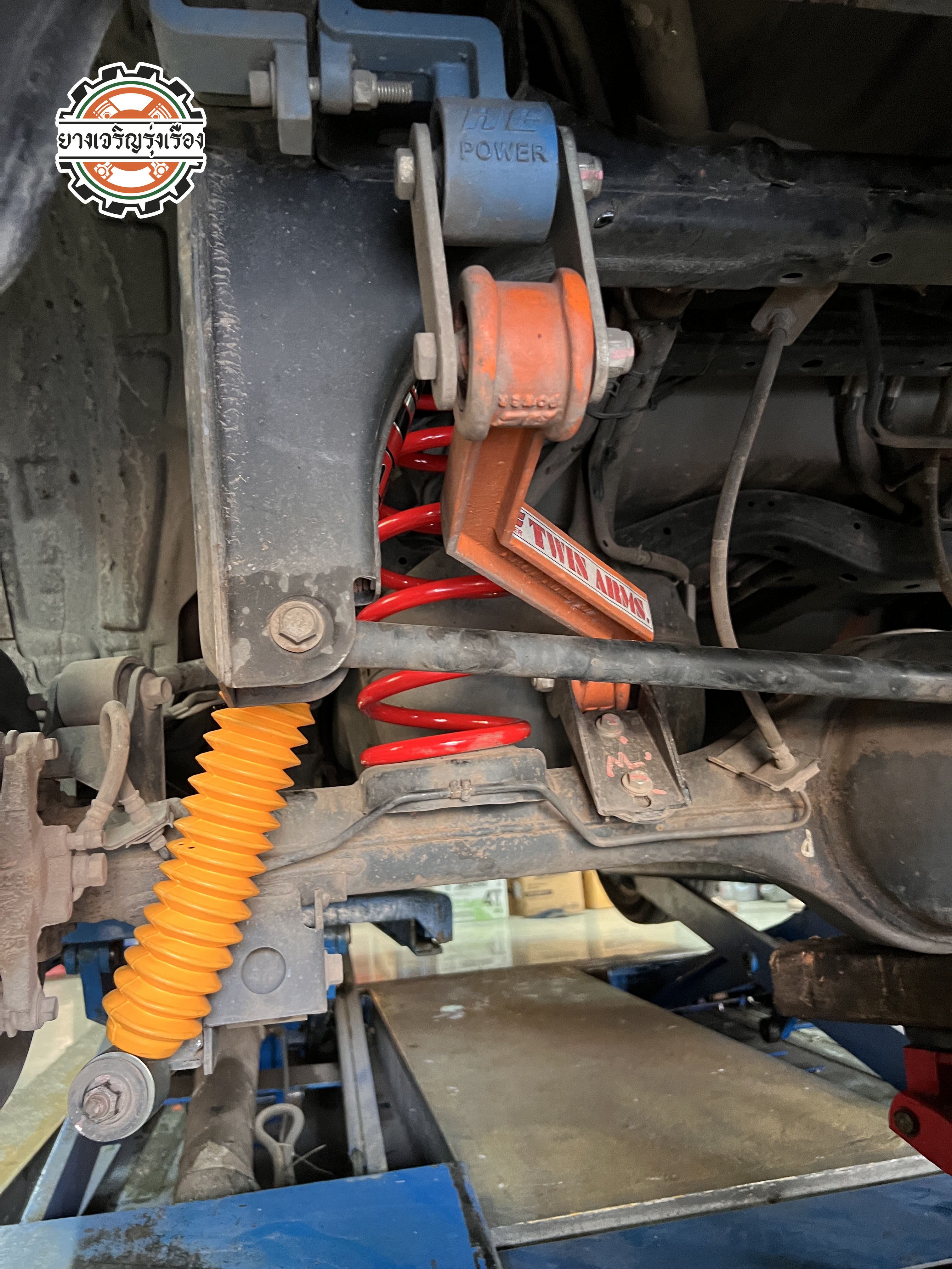 ISUZU MU-X อัพเกรดโช้คอัพ YSS E SERIES พร้อมเพิ่ม Yss spring performance เพิ่มความกระชับขับสนุกขึ้น [+] โช้คอัพ YSS E SERIES ทั้งชุด หลัง [+] SPRING YSS SPROT SERIES ทั้งชุด หลัง 🔩พร้อมบริการติดตั้ง + Set up ให้เหมาะกับยาง 🔩 ขับสนุกด้วยบริการ ตั้งศูนย์ละเอียดให้เหมาะกับการใช้งานและลักษณะของช่วงล่าง 𝙊𝙪𝙧 𝙎𝙚𝙧𝙫𝙞𝙘𝙚 บริการทางร้าน เรารับทำอะไรบ้าง 🔧 ติดตั้งยางแบบไร้รอย 100% 🔧 บริการสลับยาง ตามอายุ 🔧 มียางรถยนต์ทุกยี่ห้อให้เลือกซื้อ 🔧 เช็คช่วงล่าง แก้ปัญหาให้ตรงจุด 🔧 บริการล้างลิ้นปีกผีเสื้อ 🔧 บริการเช็คระยะรถยนต์ 🔧 เปลี่ยนถ่ายของเหลวทั้งระบบ 🔧 ตั้งศูนย์ด้วยเครื่อง HUNTER นำเข้าจาก USA สอบถามข้อมูลเพิ่มเติม หรือนัดหมายเข้ารับบริการ Tel : 08-6569-1915 Tel : 08-6544-5963 Line id : @88rw Tiktok : https://www.tiktok.com/@88rwycrr Youtube : https://youtube.com/@88rw Facebook : https://www.facebook.com/88rwtire Location : https://goo.gl/maps/HrNUAZXPN94KvxZ98?coh=178573&entry=tt #รถยนต์มีปัญหาไม่รู้ต้องแก้ตรงไหน ทางเรายินดี ตรวจหาปัญหาและหาวิธีแก้ บอกลูกค้าก่อนลงมือทำเสมอราคาเป็นธรรมไม่เอาเปรียบ สบายใจคุณลูกค้า ---------------------------------- ดูแลให้คำปรึกษาทุกปัญหาคาใจ ไม่ทิ้งลูกค้า มีบริการหลังการขาย 【ให้ผู้เชี่ยวชาญของเรา ดูแลรถคุณ】 ร้านยางเจริญรุ่งเรือง ยินดีต้อนรับครับ ---------------------------------- #โช๊คอัพรถยนต์ #monroe #yss #kayaba #profender #ร้านยางเจริญรุ่งเรือง #นนทบุรี #งามวงศ์วาน #amsfix #บริการช่วงล่างรถยนต์ #ซ่อมบำรุงช่วงล่าง #เซทอัพโช๊คอัพรถยนต์