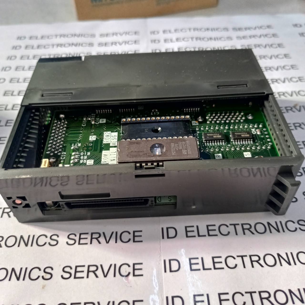 PLC " MITSUBISHI " MODEL : A1SJ71PT32-S3