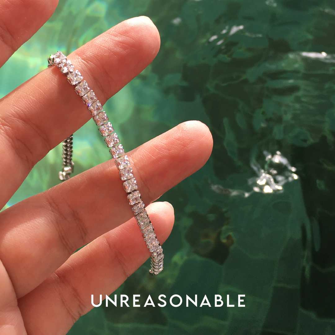 สร้อยข้อมือ เพชร CZ สีเงิน UA0774-01 Unreasonable Accessories